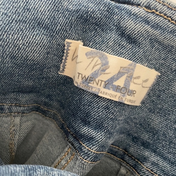 Free People Mini Jean Skirt / New with Tags - Picture 2 of 6